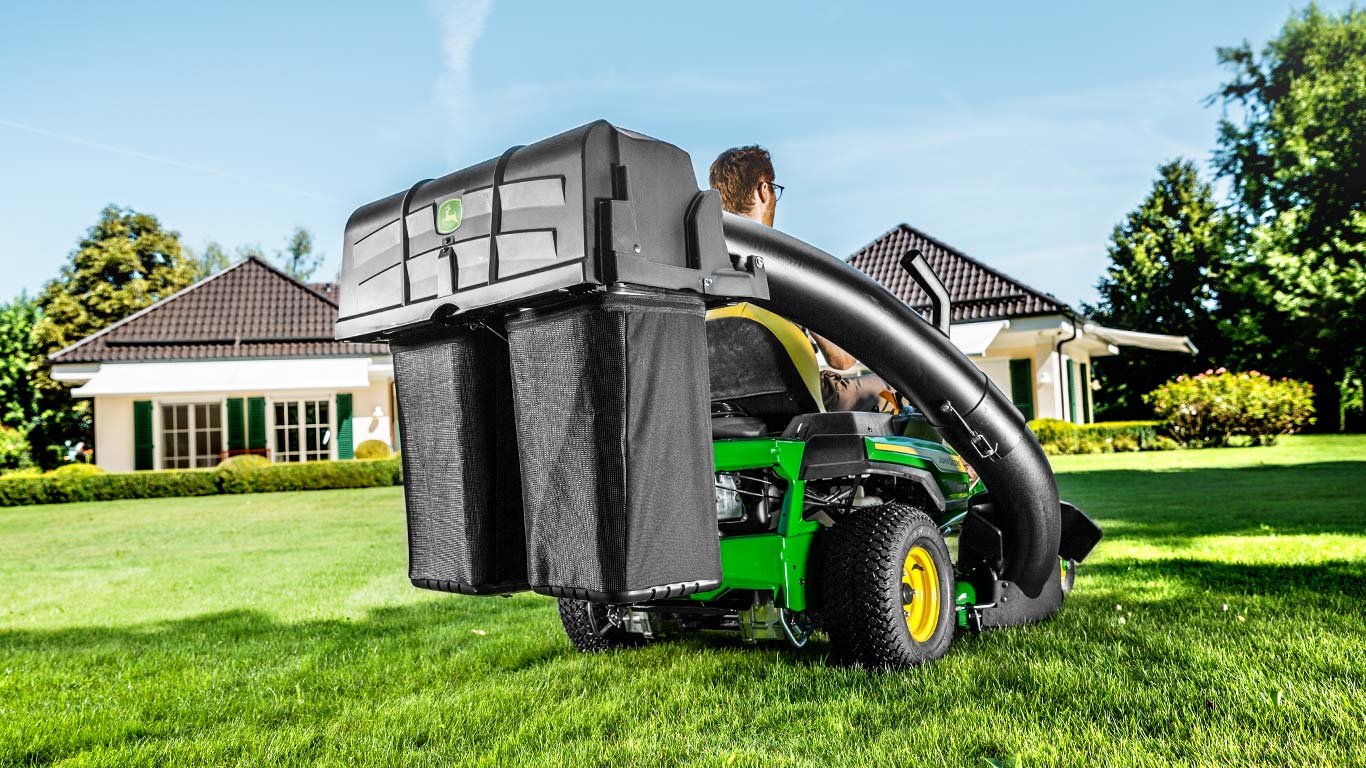 Maşini de tuns iarba cu rază de bracaj zero Ztrak de uz comercial, cu sistem de colectare opţional