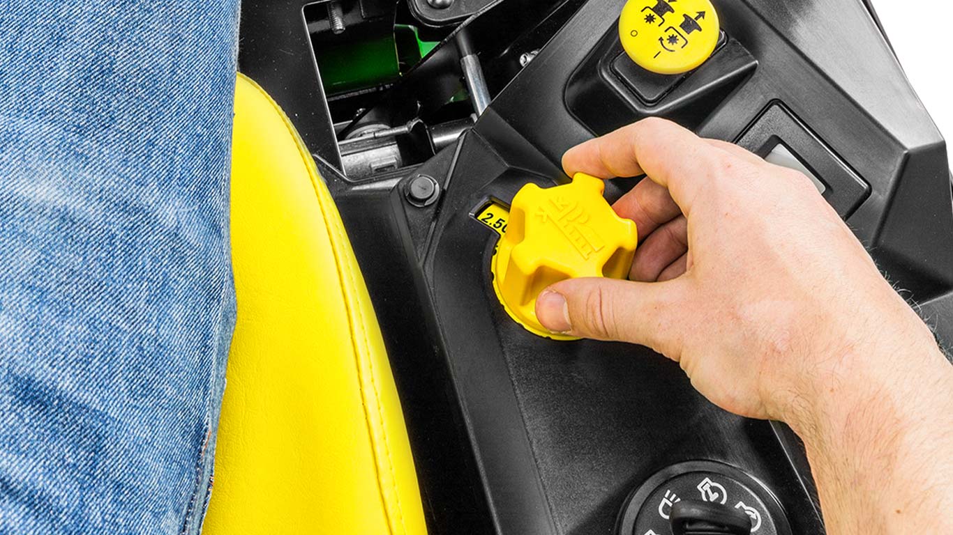 Maşini de tuns iarba cu rază de bracaj zero Ztrak de uz comercial cu motor de înaltă capacitate