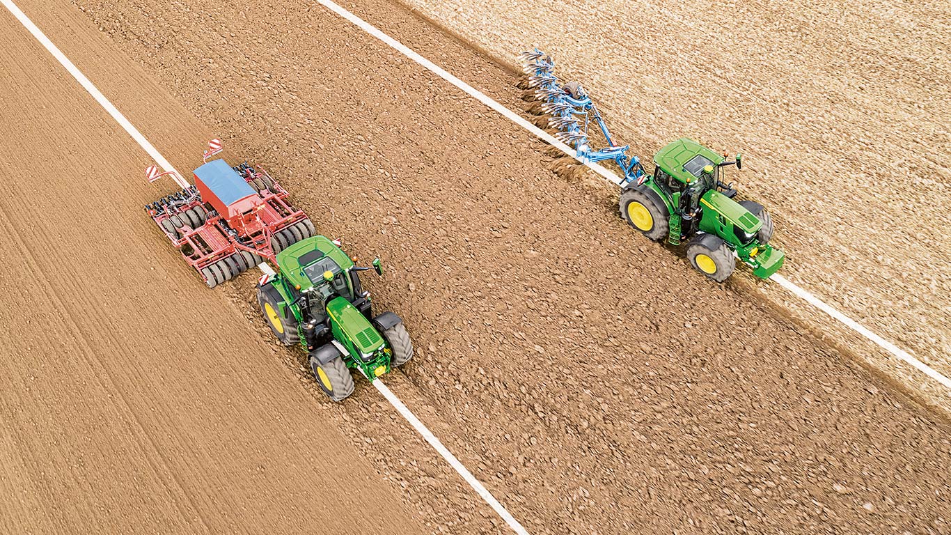 Active Implement Guidance™ integrată pe tractor