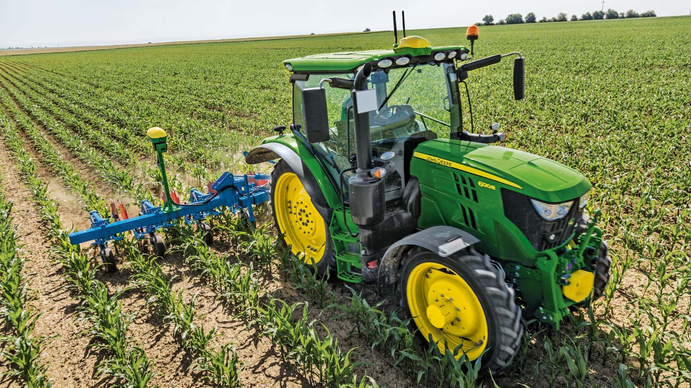 Active Implement Guidance™ integrată pe tractor